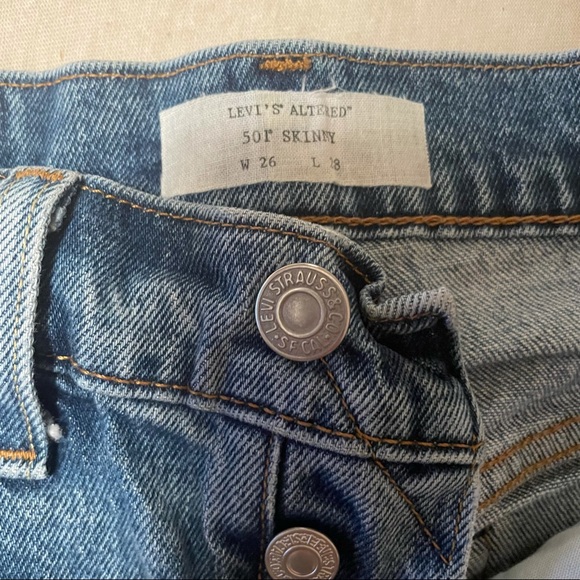 Levi’s 501 Skinny - Picture 3 of 7